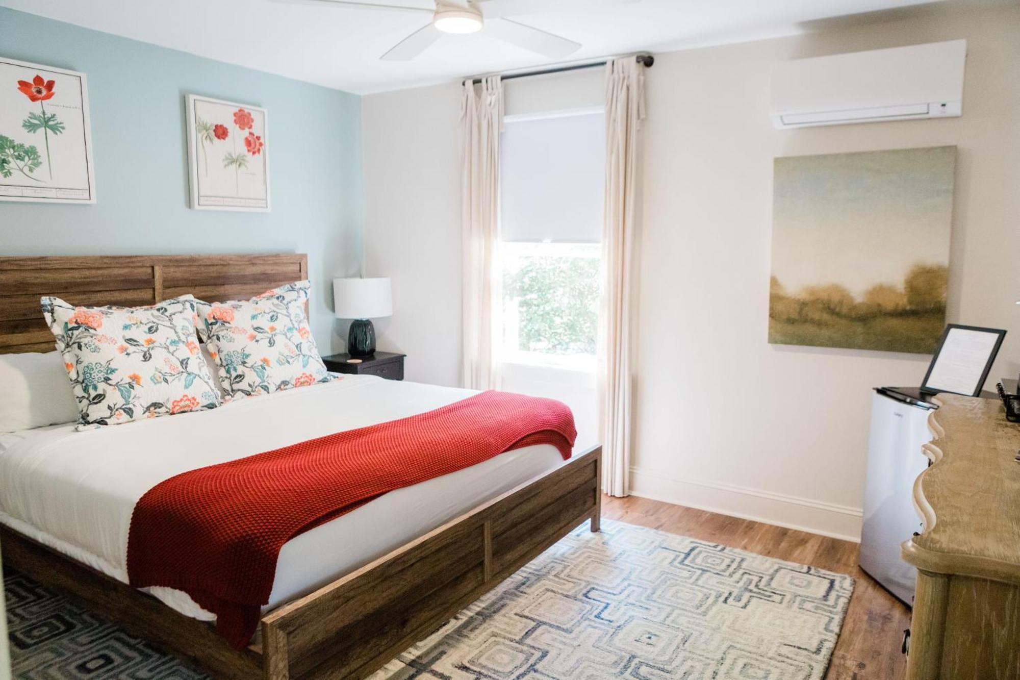 Hotel And Vineyard Dahlonega