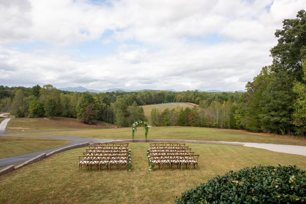 And Vineyard Hotel Dahlonega